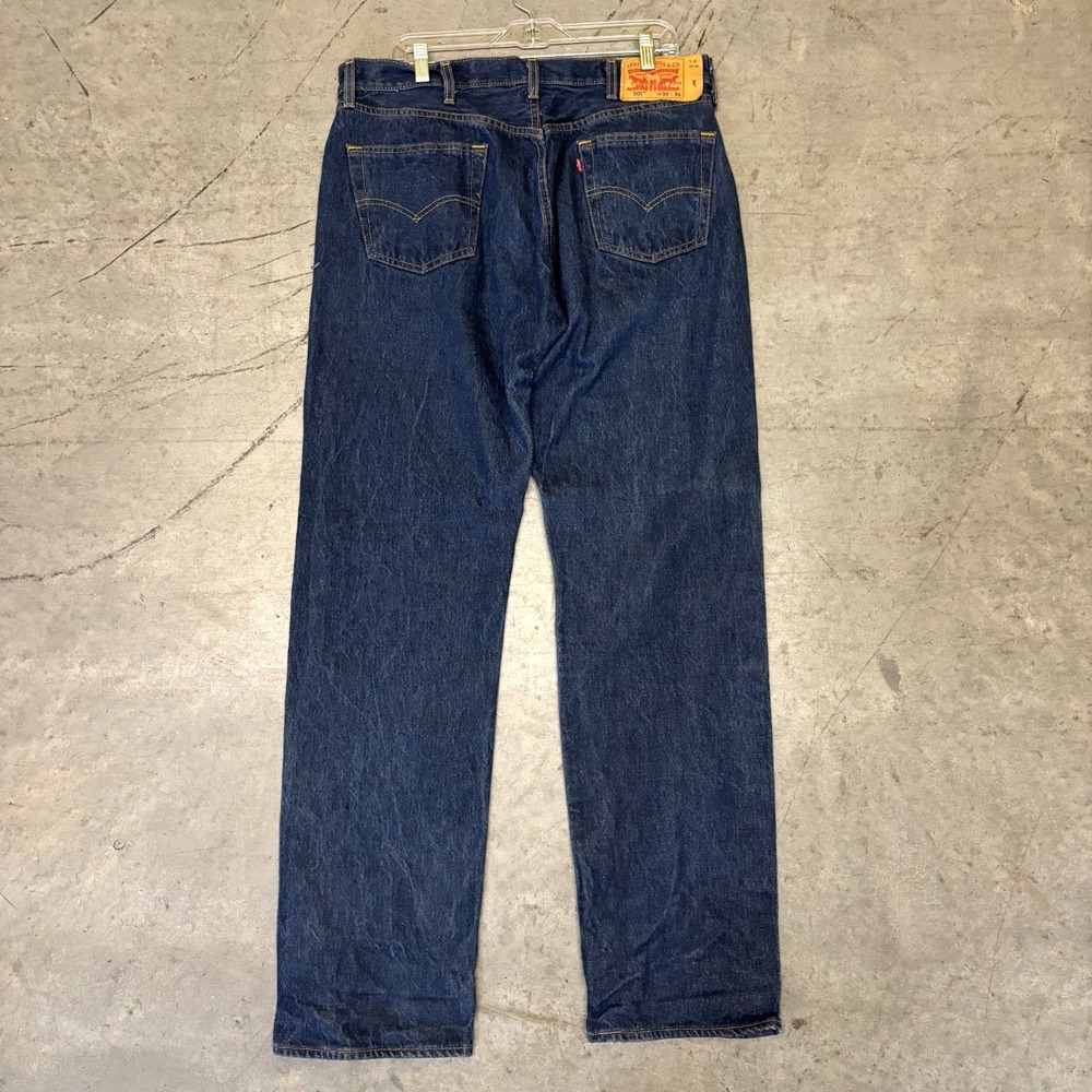 Levi's 501 Jeans Men's 35 x 33 Blue Button Fly Cotton Americana Denim 5 Pocket